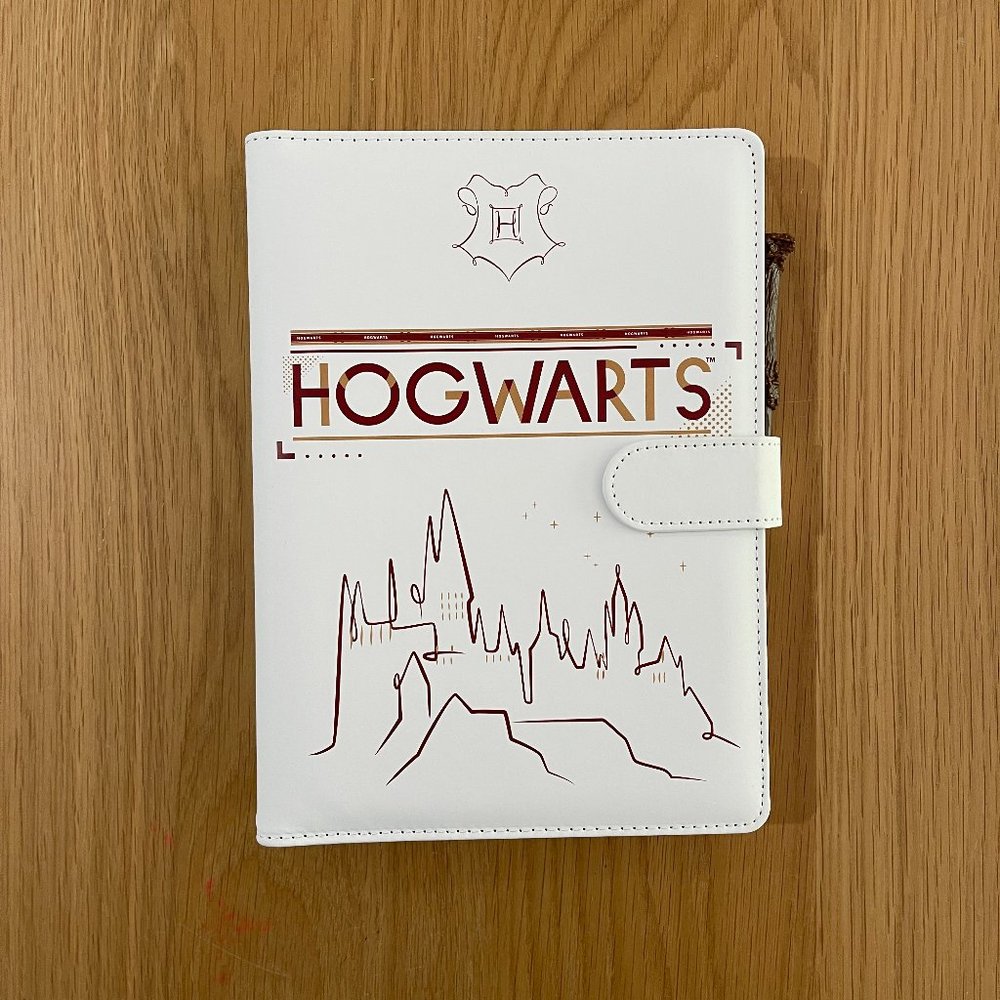 Harry Potter Agenda/Diary/Planner Notebook with Wand Pen-NEW